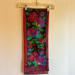 VINTAGE LIZ CLAIBORNE FLORAL POLYESTER MADE IN KOREA OBLONG SCARF